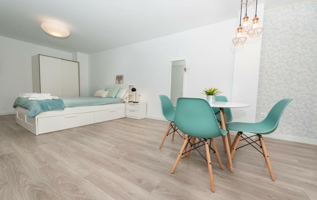 Ferienwohnung Fantasticos Lofts Malagueta Málaga Exterior foto